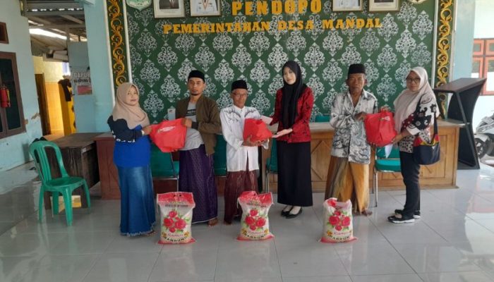 Dinsos Sumenep Beri Bantuan Korban Puting Beliuang di Desa Mandala