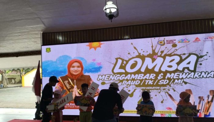 Ratusan Anak Ikuti Lomba Mewarnai di Pendopo Keraton Sumenep