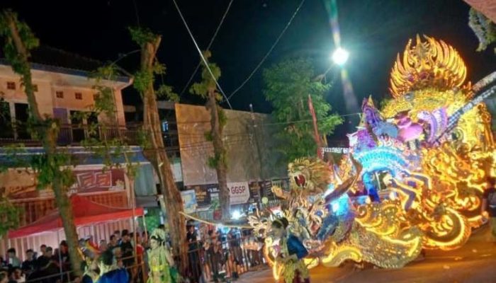 Sukses, Festival Tongtong Pukau Penonton