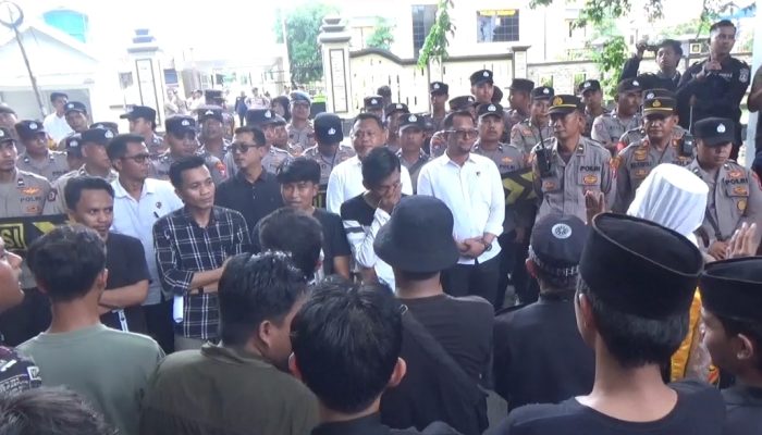 Demo di Polres Sumenep, Keluarga Korban Tolak Laporan Balik