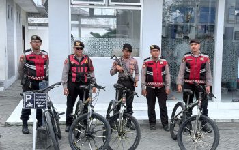 Jaga Kondusifitas, Polisi di Sampang Gelar Patroli Sepeda