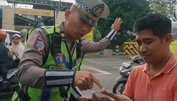 ETLE Handheld Mulai Diterapkan di Lamongan, 70 Pelanggar Sudah Ditindak
