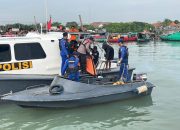 Tim SAR Gabungan Temukan Satu dari Dua Korban Kapal Tenggelam Di Gresik
