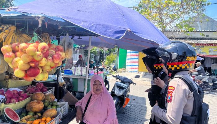 Polwan Polresta Sidoarjo Ajak Warga Jaga Kamtibmas