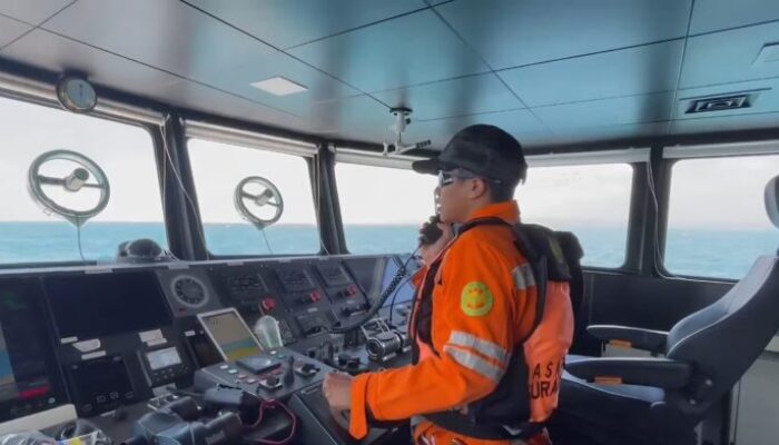Basarnas Kerahkan KN SAR Permadi untuk Mencari KMN Entok di Perairan Utara Kangean