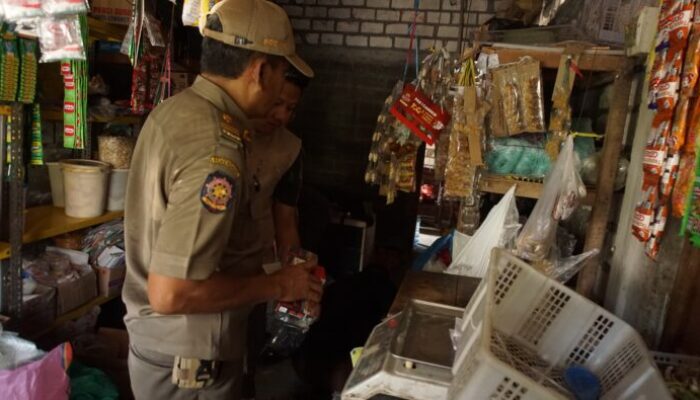 Petugas Satpol PP Lamongan Amankan 3.040 Batang Rokok Ilegal