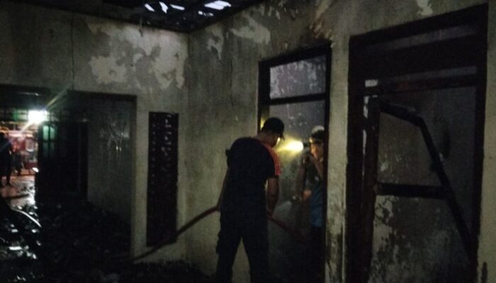 Rumah Sekaligus Kantor LSM Alam Bersatu Jaya di Lamongan Ludes Terbakar