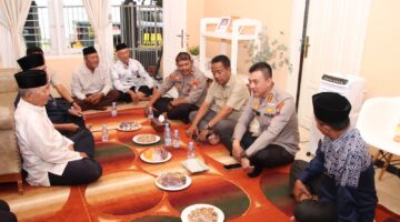 Kapolresta Sumenep Kombes Pol Ariek Indra Sentanu jalin silaturahmi dengan tokoh agama, Selasa, 21 Juli 2026. (Foto Istimewa)