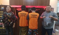 Polrestabes Surabaya Bekuk Dua pengedar Simpan Sabu Dalam Bohlam