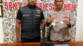 Polisi tunjukkan barang bukti ratusan Pil Y yang disita dari pria berinisial I, warga Pulau Pagerungan Kecil, Kecamatan Sapeken. (Foto Istimewa)