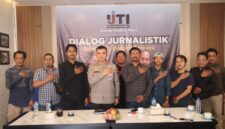 Anggota IJTI Korda Madura Raya bersama Kapolresta Sumenep Kombes Pol. Ariek Indra Sentanu. (Foto Istimewa)