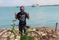 Penulis Didik Setia Budi. Punya sepeda jengki hijau. (Diluartv Photo)