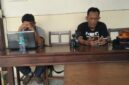 Penulis sebelah kanan, Didik Setia Budi. Lahir di Kalianget. (Diluartv Photo)