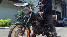 Penulis Didik Setia Budi, beberapa hari lalu, disebut Presiden Londo Ireng. (Diluartv Photo)
