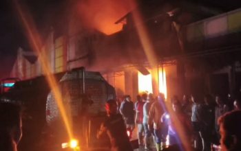 Pasar Agrobis Babat Lamongan Terbakar, Diduga Akibat Korsleting Listrik