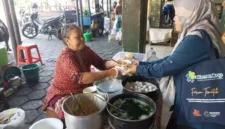 Jenang Gempol Bu Tum legendaris Pasar Pethuk Yogyakarta. (Foto Istimewa)