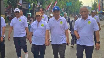 Direktur Bank BPRS Bhakti Sumekar didampingi Wabup Imam Hasyim ikuti JJS bersama. (Foto Istimewa)