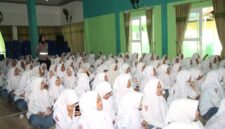 Polresta Sumenep ajak ratusan siswa MAN Sumenep Paham AI. (Diluartv Photo)