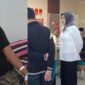 Deni Mana Mana (kiri) Apresiasi layanan kesehatan yang diberikan RSUD Sumenep. (Diluartv Photo)