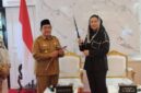 Bupati Brebes Paramitha Widya Kusuma ditemui Wakil Bupati Sumenep KH Imam Hasyim saat berkunjung ke Sumenep beberapa waktu lalu. (Foto Istimewa)