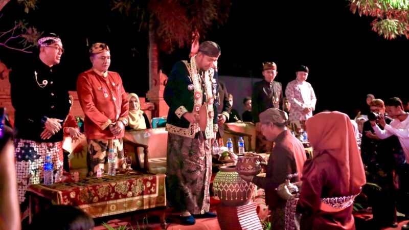 Sinergi Pemdes dan Warga Torbang: Rawat Adat Istiadat Demi Kemajuan Desa Bersama.