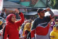 Bupati Sumenep Achmad Fauzi Wongsojudo dan istri Nia Kurnia Fauzi. (Diluartv Photo)