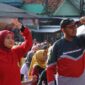 Bupati Sumenep Achmad Fauzi Wongsojudo dan istri Nia Kurnia Fauzi. (Diluartv Photo)